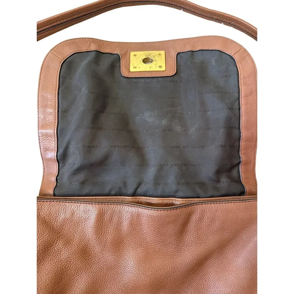 Marc Jacobs Messenger Crossbody Shoulder 100% Cow Leather Bag BROWN - Picture 6 of 8